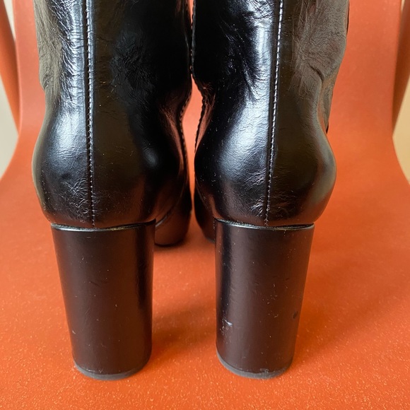 Saint Laurent crinkle patent leather booties - Picture 11 of 13